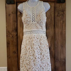 NWT Impressions White/Nude Crochet Overlay Sz M